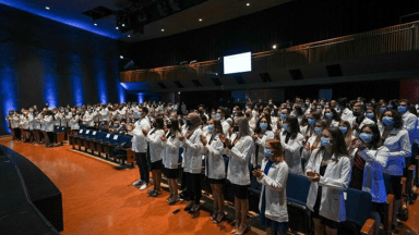 Photo de la salle avec étudiants