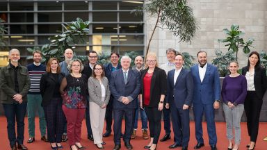 Groupe de personne de l'Université Laval et Université de Grenoble Alpes