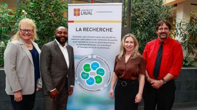 Groupe de quatre personnes, Julie Méthot, Humphrey Fonge, Eugénie Brouillet  et Olivier Barbier