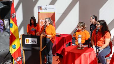 Représentantes pour le lancement de la boîte à livres - nations autochtones