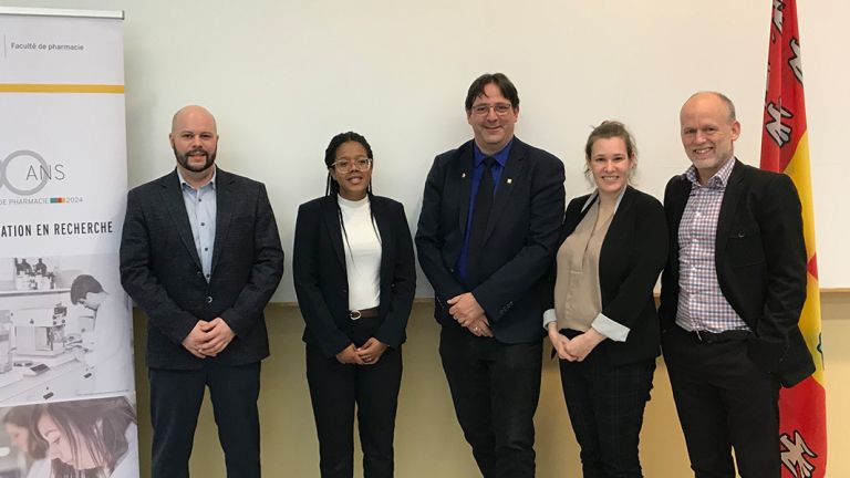 Jury et Anisia Judith Da Costa lors de sa soutenance de thèse