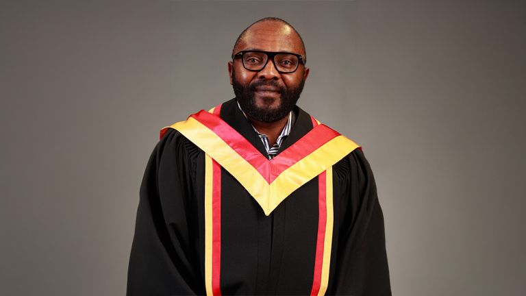 Professeur Humphrey Fonge
